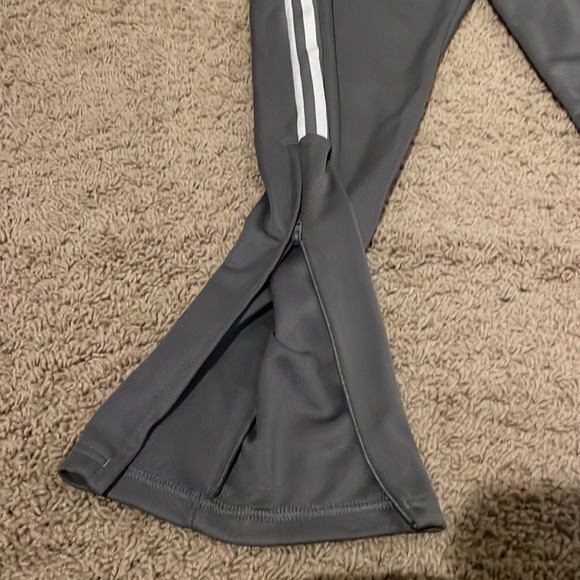 Like new sweatpants/joggers! - Picture 3 of 6